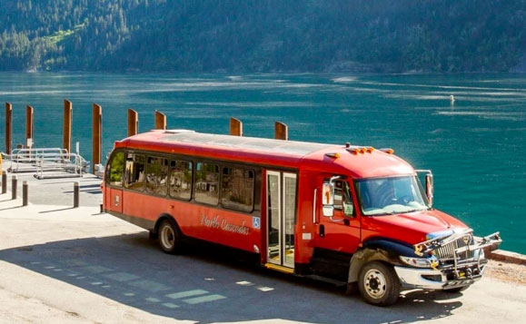 red bus tour stehekin